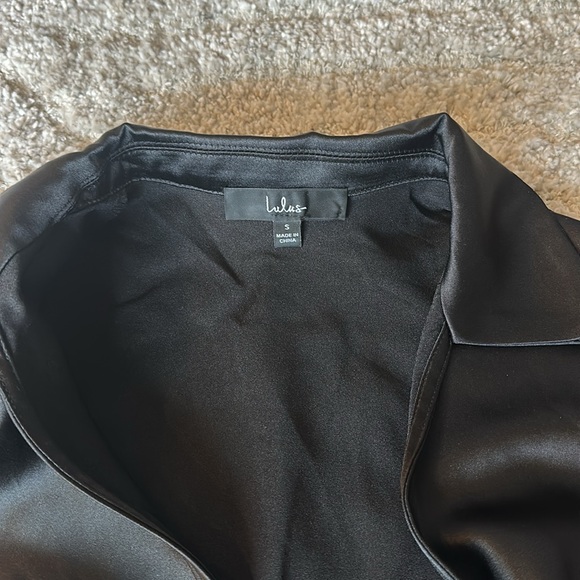 Lulus Tie Front Collared Top - Picture 3 of 6